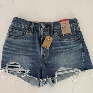NWT Levi's 501 Original Jean Short Cut-Offs Size 28